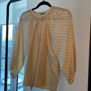 Tucker blouse. Size M. Silk. Other patterns in my closet. Fits beautifully.